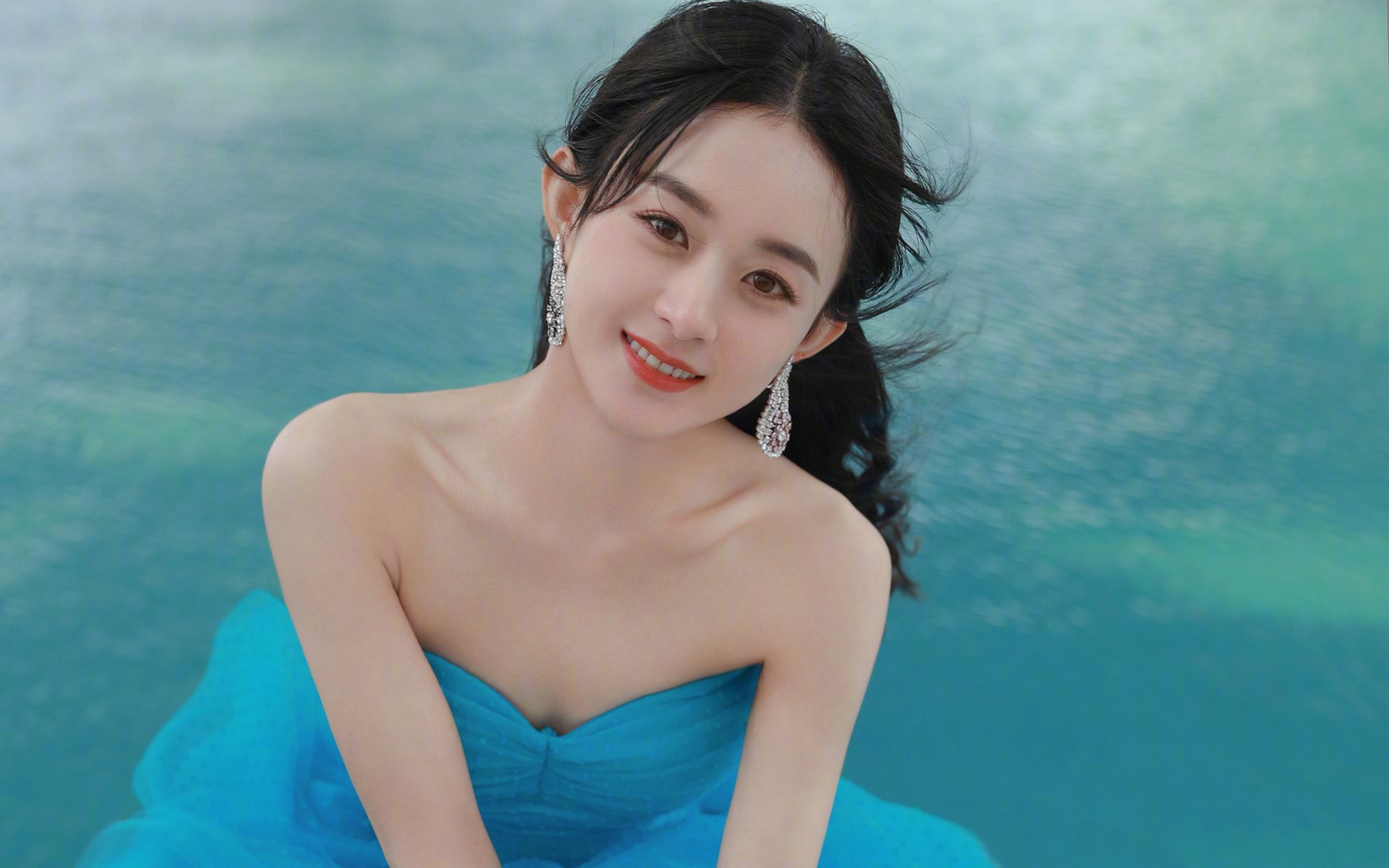 李娜带伤完成比赛网球公开赛，李娜网球赛事直播