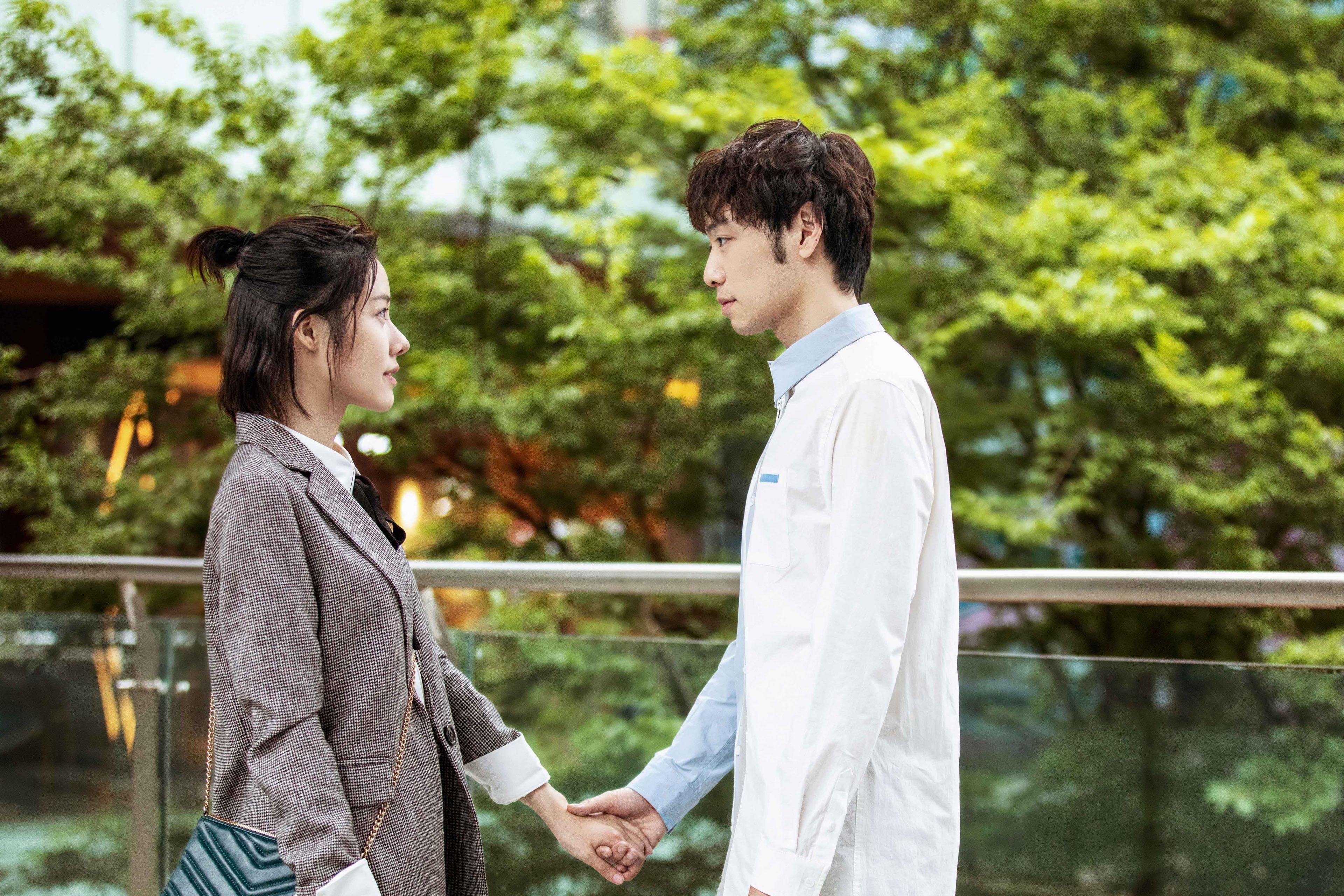 湖人助教接受采访谈战术细节，湖人引援工作